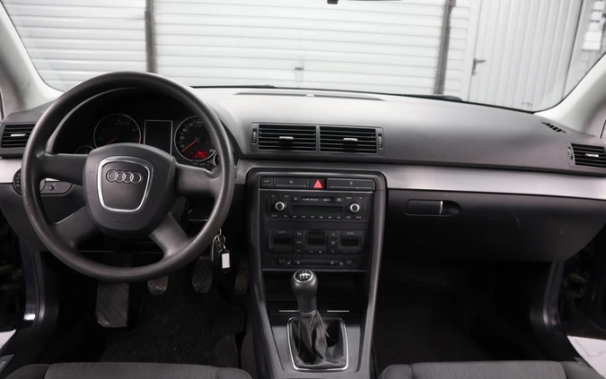 Audi A4 cena 18999 przebieg: 157000, rok produkcji 2006 z Gryfino małe 121